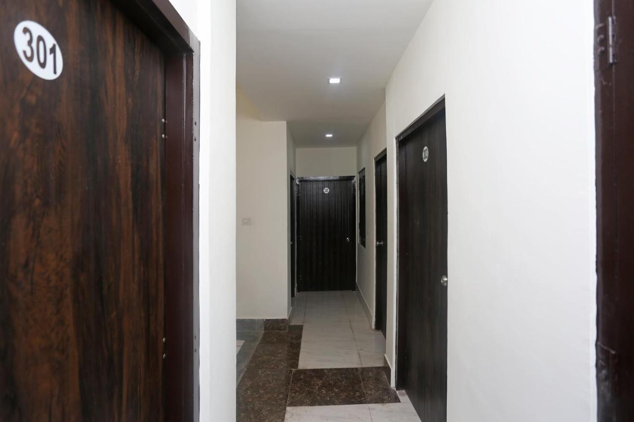 Oyo 18301 Hotel A-One Alwar Exterior photo